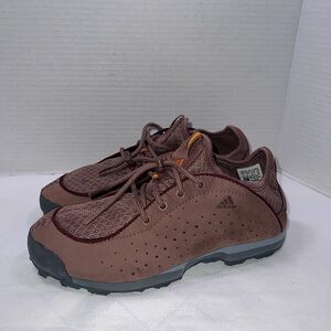 🔥🔥🔥 Adidas Chucka women's running and walking shoes in brown 2005